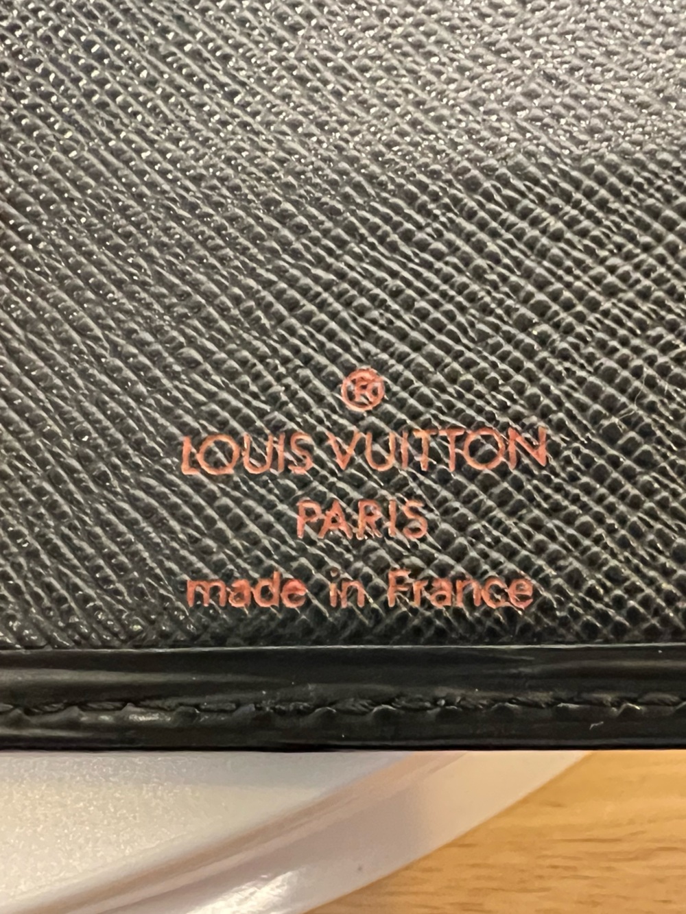 Louis Vuitton Black Textured Leather Card Holder with Red Logo Wallet EUC - Picture 4 of 4